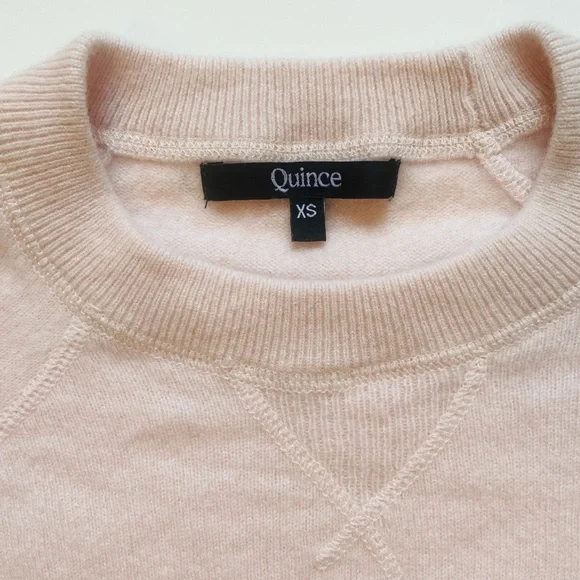 Quince 100% cashmere shrunken sweater, size XS, baby pink - Picture 2 of 7